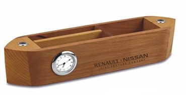 Desk Top Clocks as Corporate Gifts